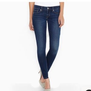 Levi’s 524 Skinny dark wash jean
